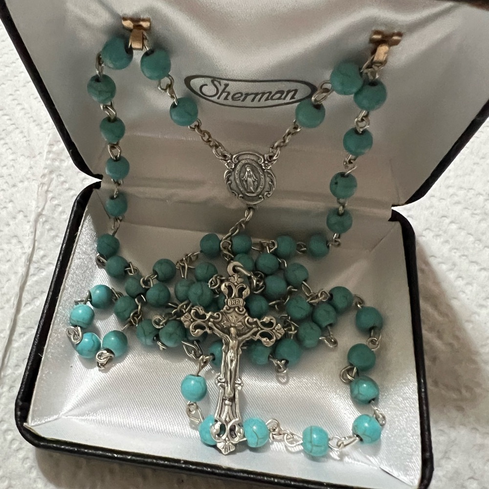 Vintage Antique Chapel Italy Stamped beautiful Rosary NWTIn original box - Picture 2 of 6